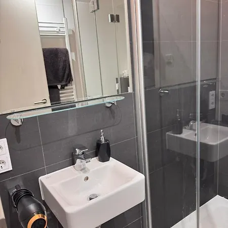 Apartman In The Heart Of *